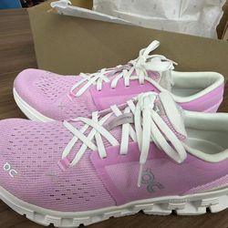 Size US10 On Women's Cloudswift Sneakers