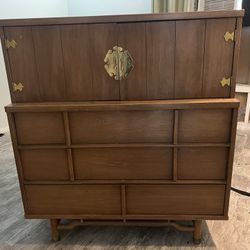 Vintage Asian-Inspired Mid-Century Dresser / Cabinet