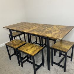 PICK UP Or DELIVERY (fee) Expandable Dinning Table (seats 6) 