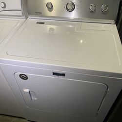Silver panel Maytag dryer electric large capacity