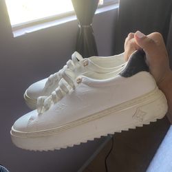Louis Vutton Sneakers