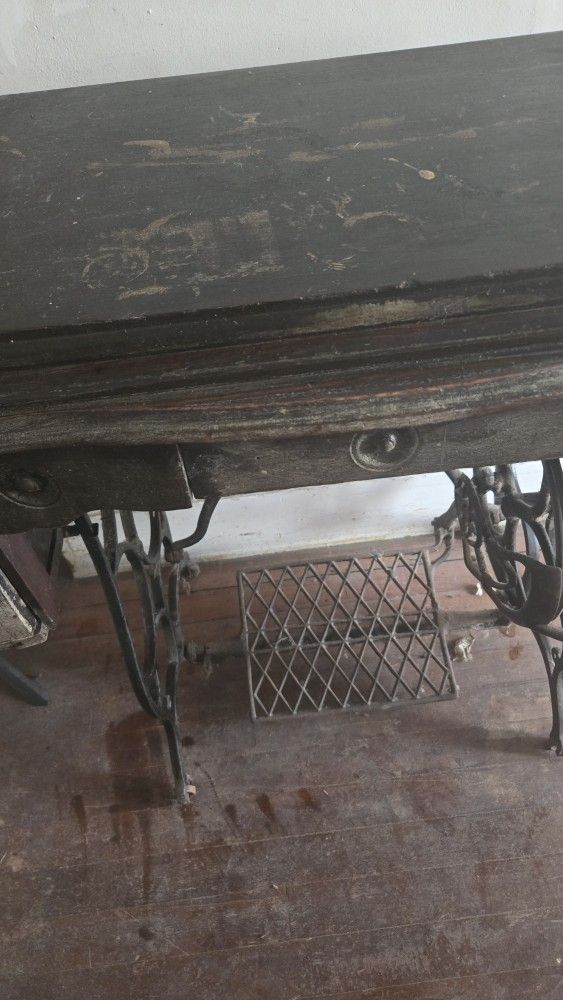 Singer Sewing Machine