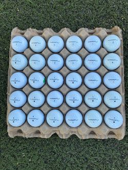 30 golf ⛳️ balls Maxfli
