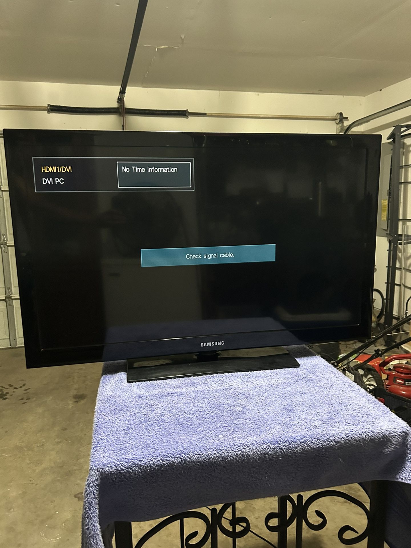 50 Inch Samsung TV