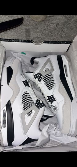 Jordan Retro 4 Military Black 4 New in box