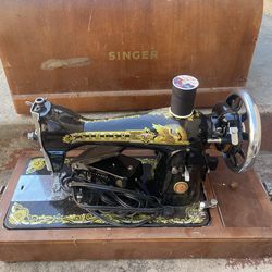 Vintage singer, sewing machine