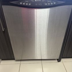 Jenn- Air Dishwasher 
