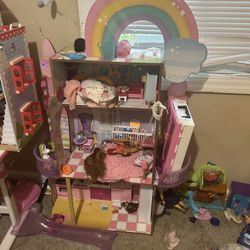 Book Shelf /play Doll Houses 