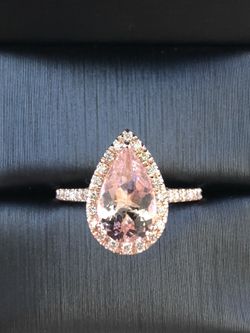 Rose gold morganite diamond ring