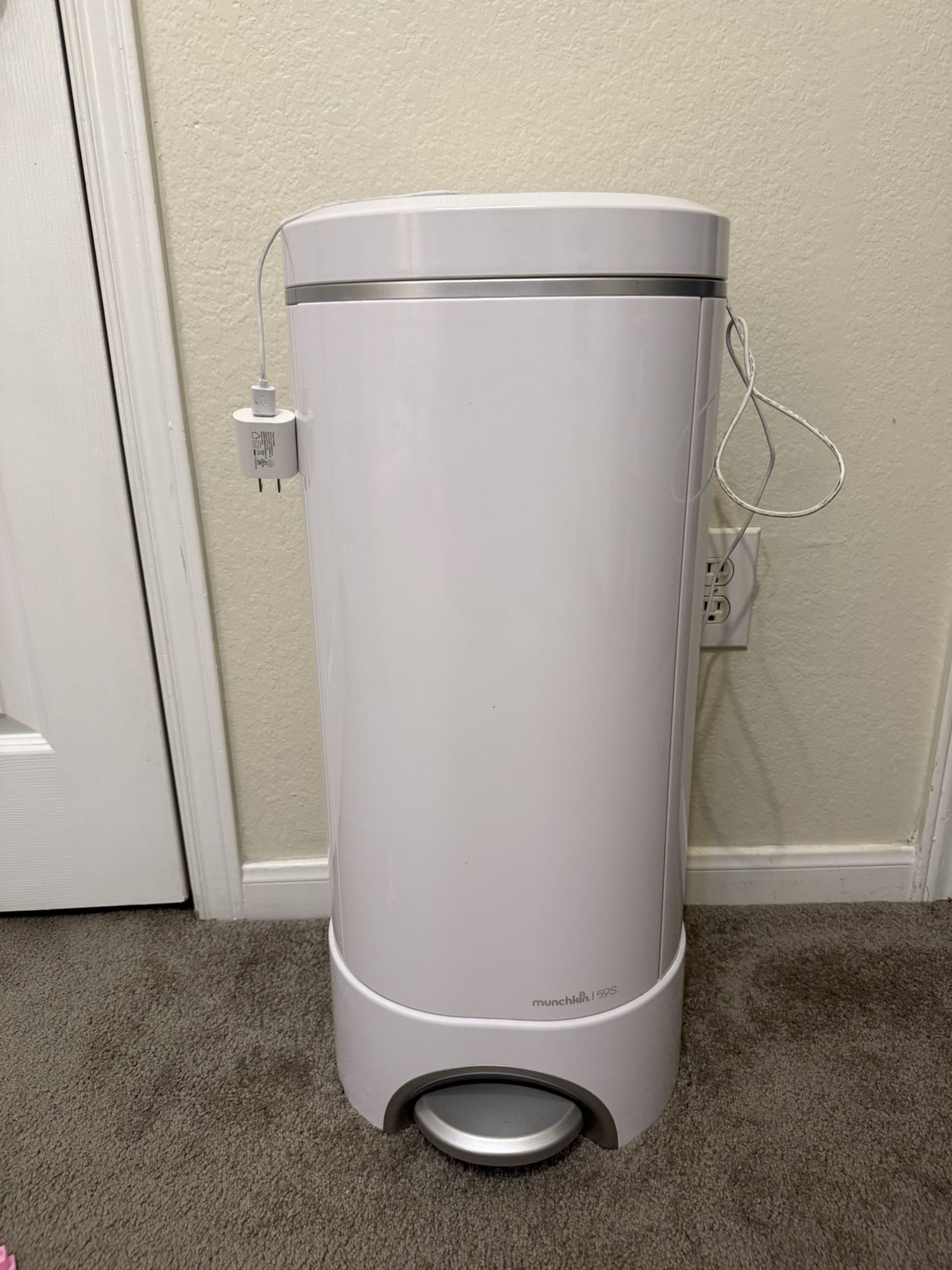 Munchkin UV Diaper Pale