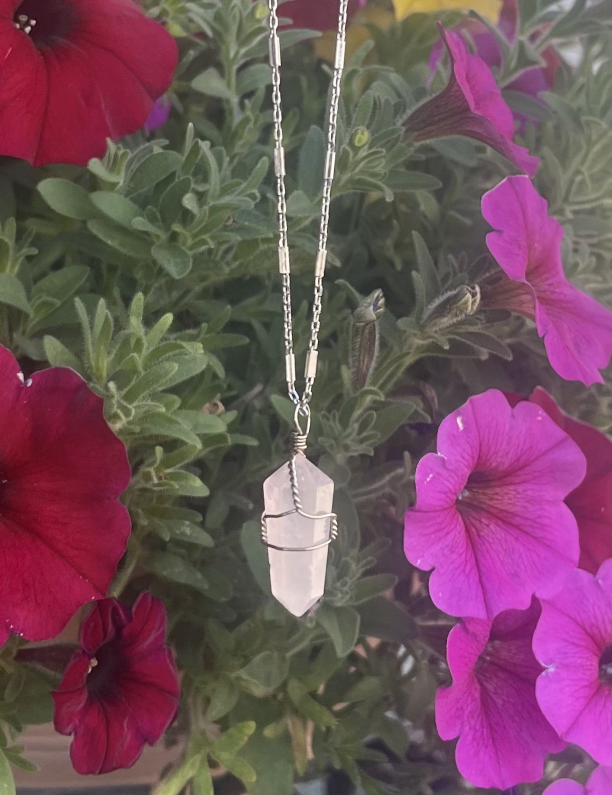 🌸 Silver Wire-Wrapped Natural ‘Rose Quartz’ Gem Stone on 17”-20” Adjustable Silver Chain! ~ New!