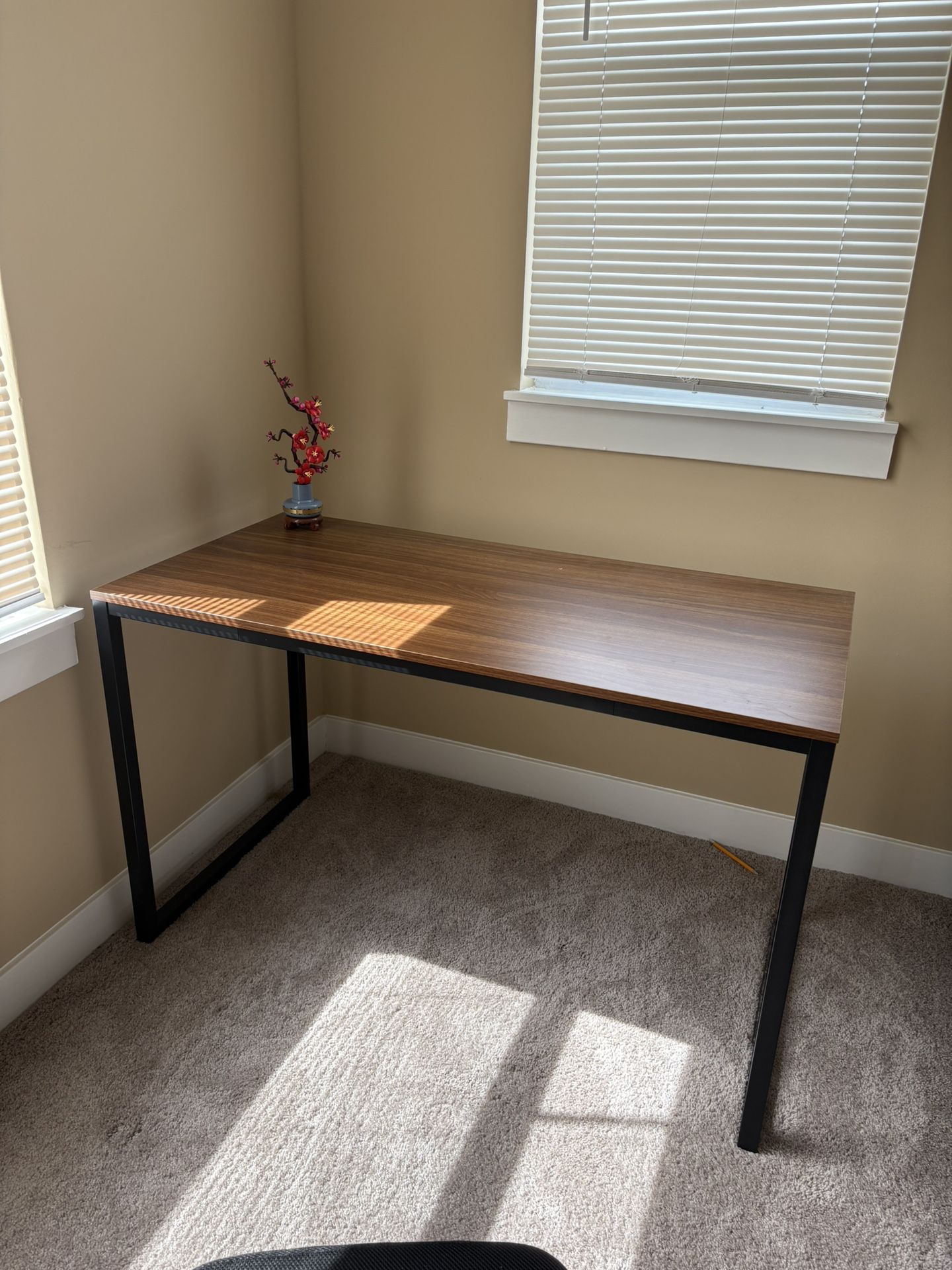 Santrell Desk