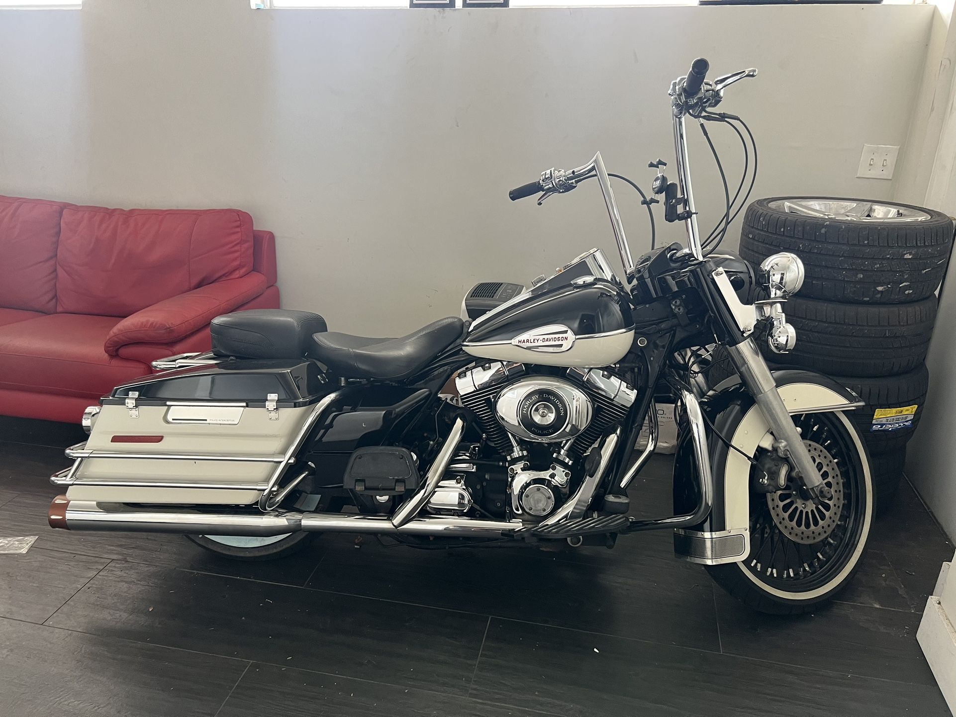 2005 road king wheels