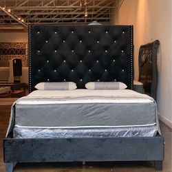 Brand New Black Queen Size 6foot Bed Frame With New Mattress/Fast Delivery 