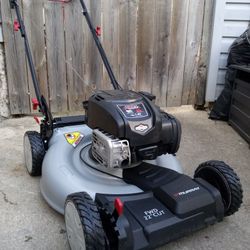 Like-New Murray 22" Inch Self Propelled Lawnmower With Deck Wash System 