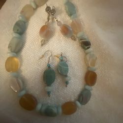 Hand Crafted Beaded Necklace  2 Pair Matching Earrings 