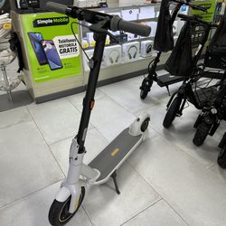 Ninebot Max G30LP Electric Scooter 18MPH! Finance For $50 Down Payment!!