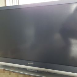 40" TV Sony w/remote