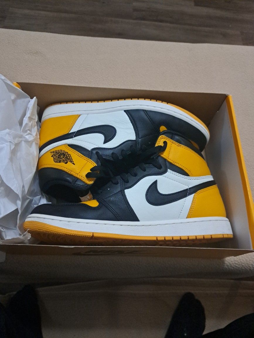 AIR JORDAN 1 RETRO HIGH.. USED