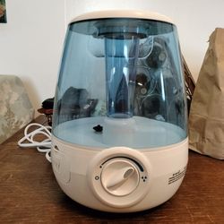 Vick's Cool Mist Humidifier