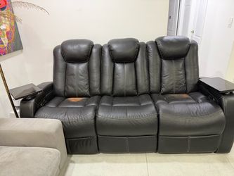 Free Sofa Overtown - Wynwood