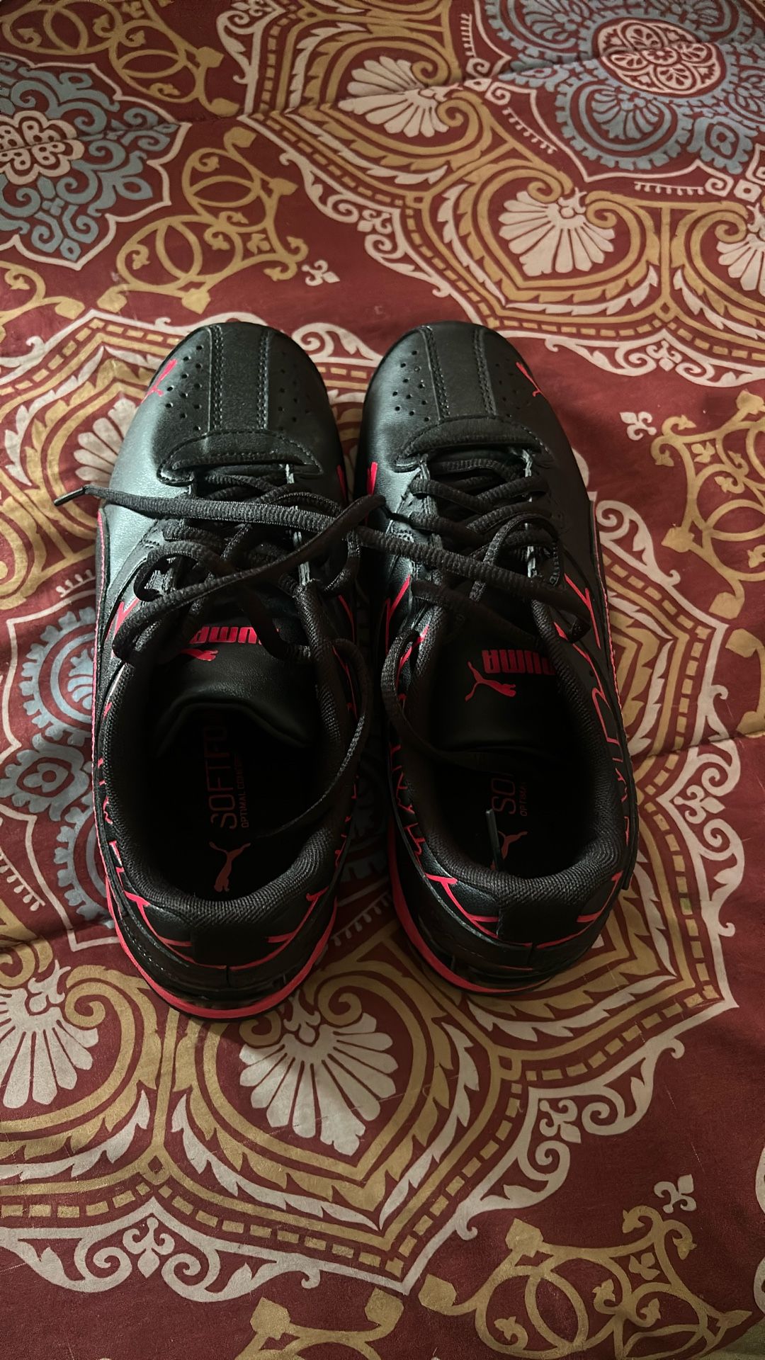 Women’s Puma Sneakers