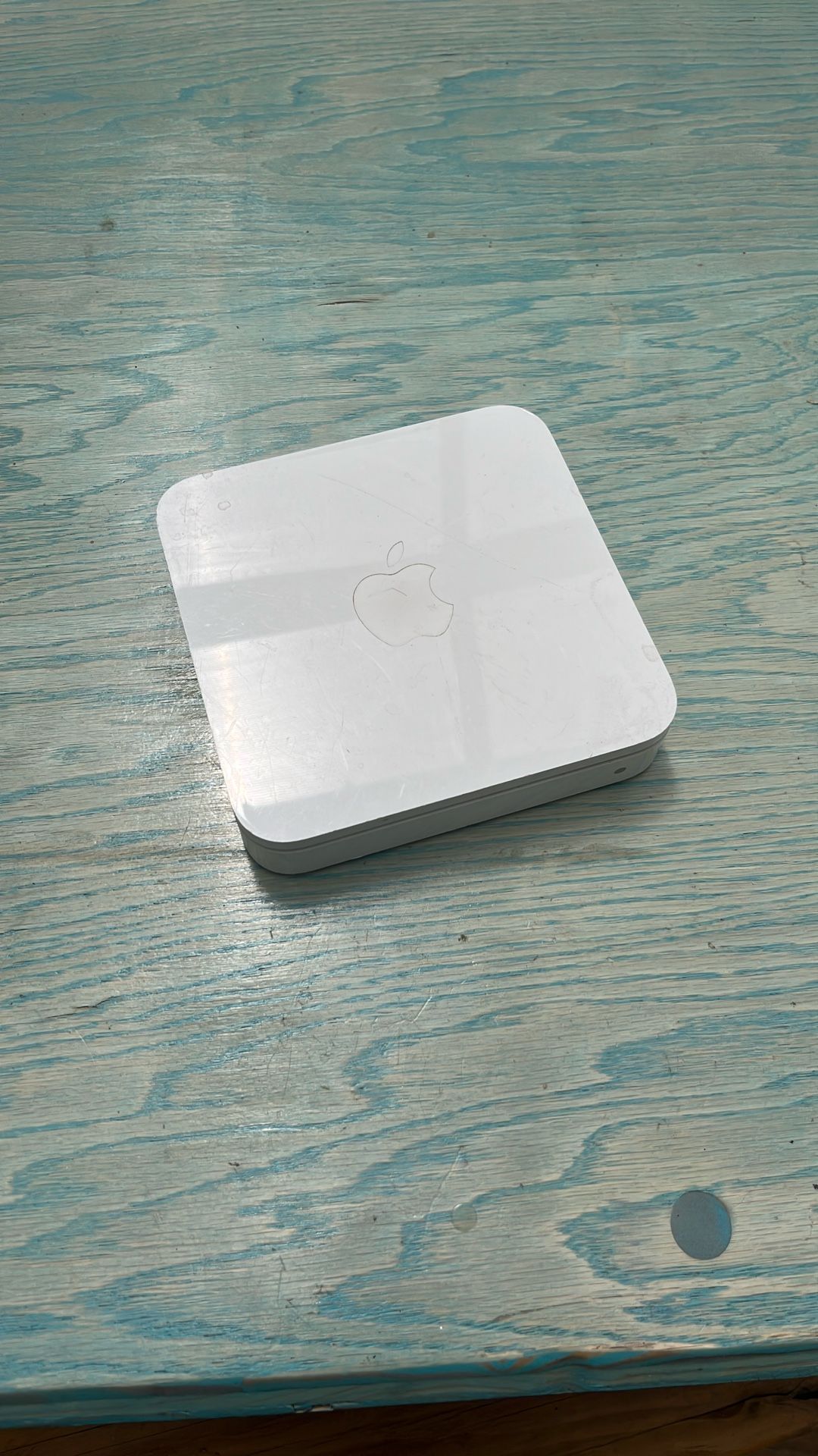 Apple AirPort Extreme BaseStation Wireless Router