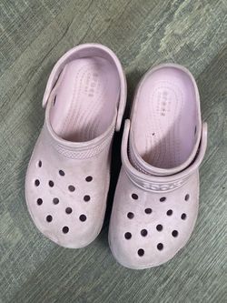 Girls pink crocs shoes size 13 kids