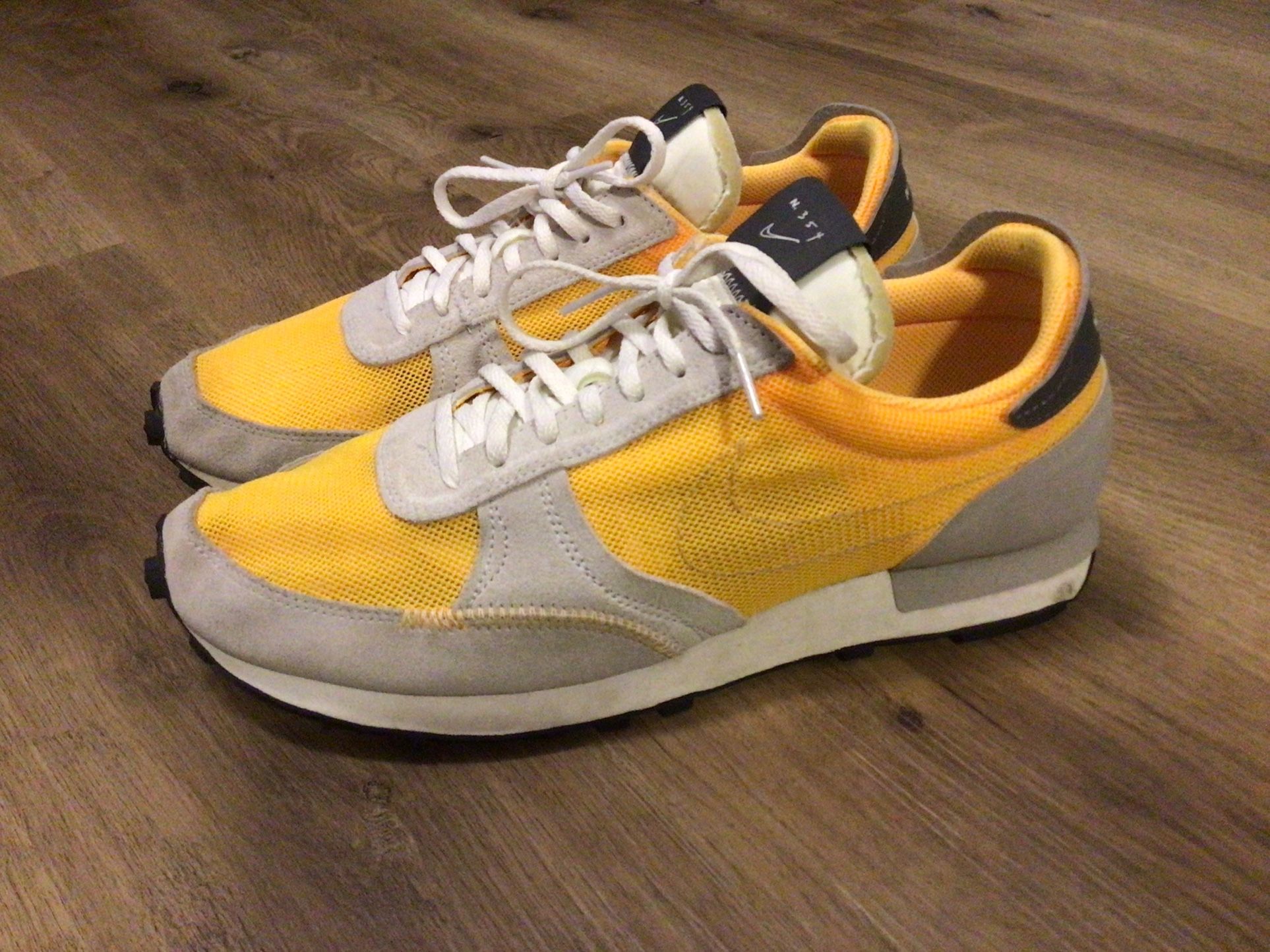 Nike Daybreak Type “laser Orange”