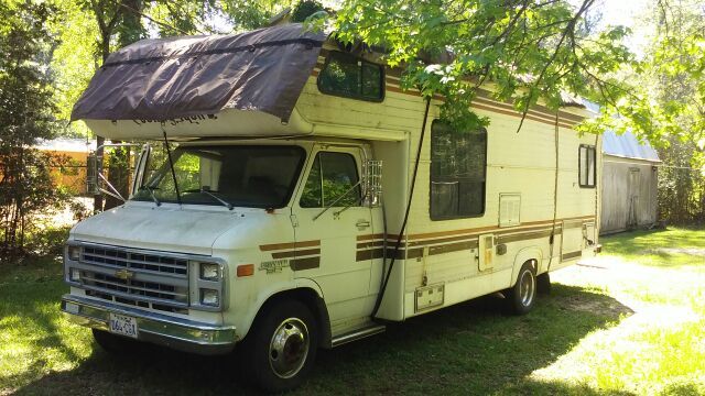 85 Chevy G30 'Country Squire' RV