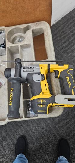 Dewalt rotary hammer drill