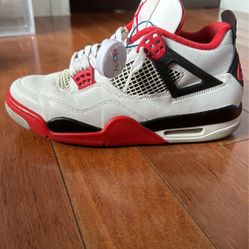Air Jordan 4 Fire Red Size 9.5