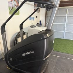Life Fitness Powermill Gym Stairmaster