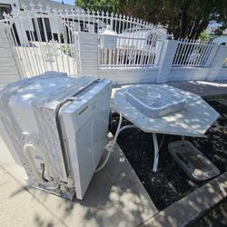 FREE EVERYTHING TODO GRATIS IN RESEDA 