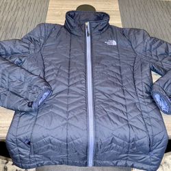 Women’s The North Face Jacket (Medium)