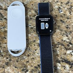 Apple Watch 5 Series 44mm With Witless Capabilities