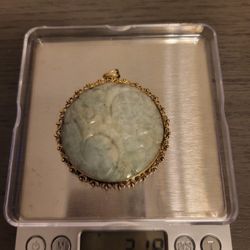 14k Jade Large Pendent 