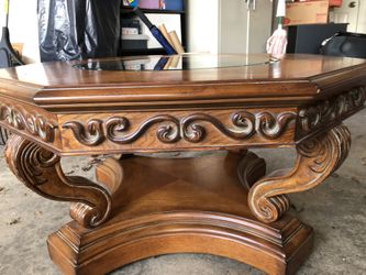 Wood and glass coffee table with 2 matching wood end tables