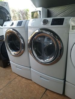 Samsung front load washer and dryer set both works good 💯