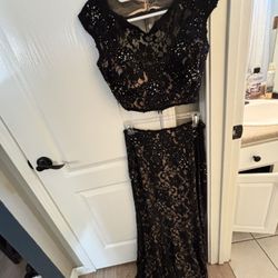 Elegant Black Lace Two-Piece Evening Gown – Size [6]  