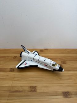 NASA Space Shuttle Endeavour Toy Model – Opening Cargo Bay