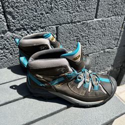 Keen Hiking Boots Size 42
