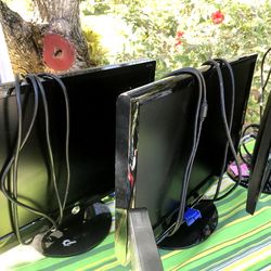 Computer Monitors Diff Price have newer potent monitors title etc diff prices