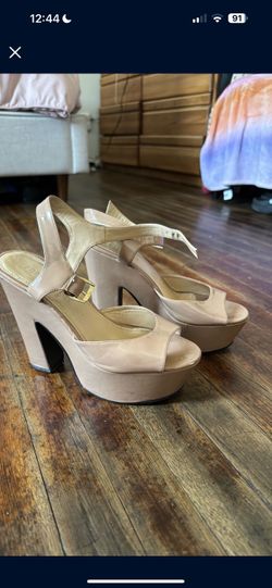 Forever 21 Heels Size 8