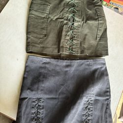 Women’s Clothing Skirts Size Medium And Large 