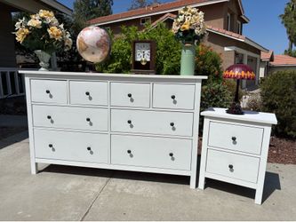 White Solid Wood 10 Drawer Dresser Chest of Drawers and Nightstand Furniture Set