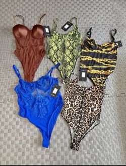Fashion nova size small brand new