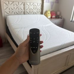 Adjustable Queen Bed – Tempur-Pedic Mattress + Tempur Ergo Power Base