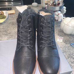 Restoration hardware boots 