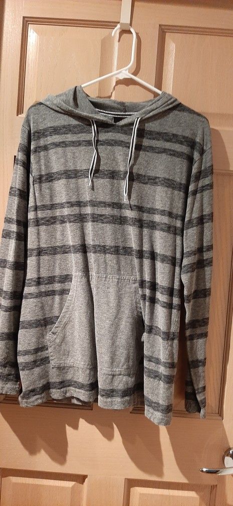 Airwalk Light weight Hoodie- Size M
